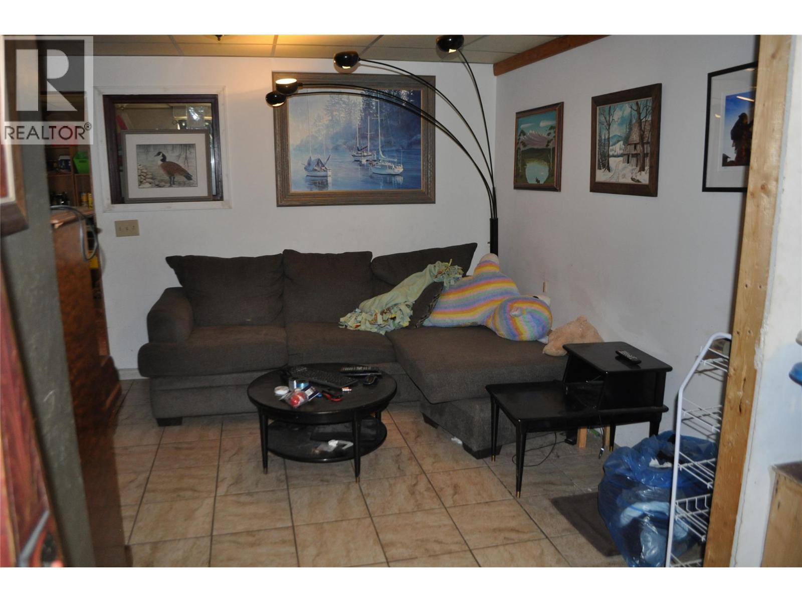 KALEDEN, British Columbia, V0H 1K0, CA, 1 Bedroom Bedrooms, ,1 BathroomBathrooms,Residential,For Sale,1948782