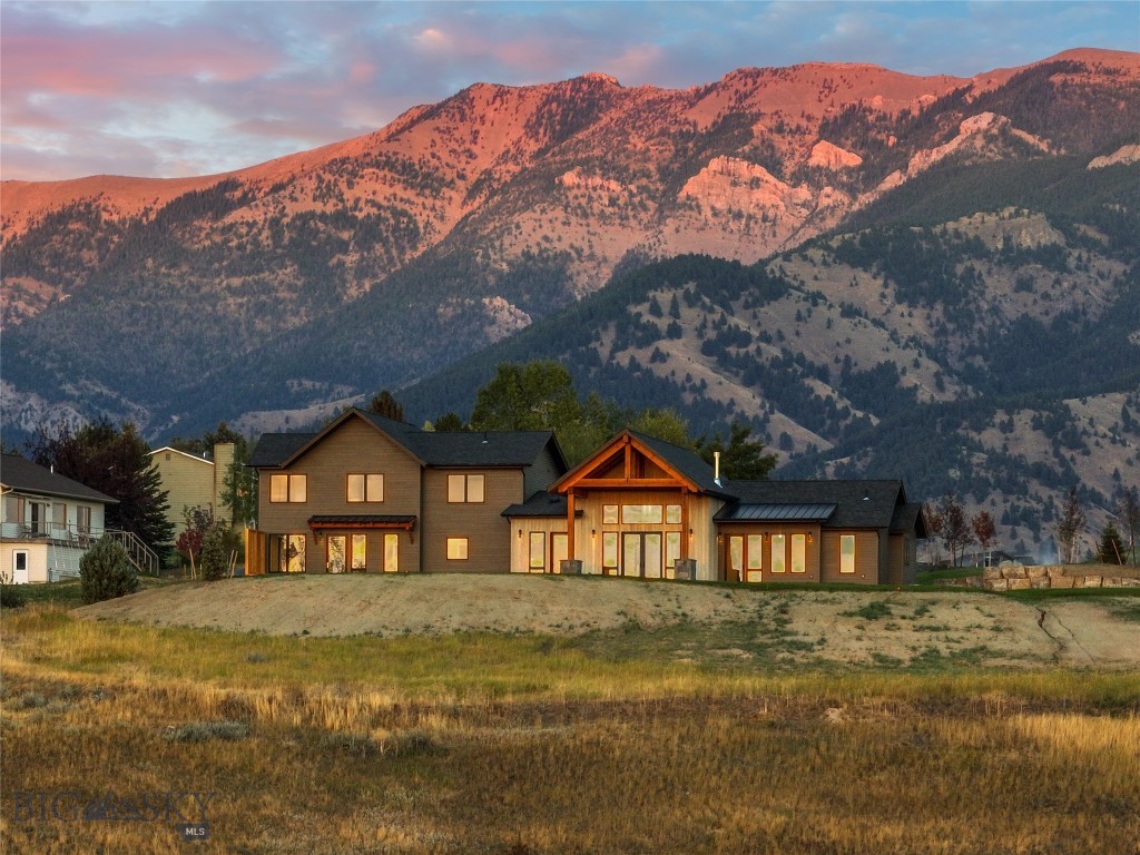 Bozeman, Montana, 59715, United States, 5 Bedrooms Bedrooms, ,5 BathroomsBathrooms,Residential,For Sale,1838122