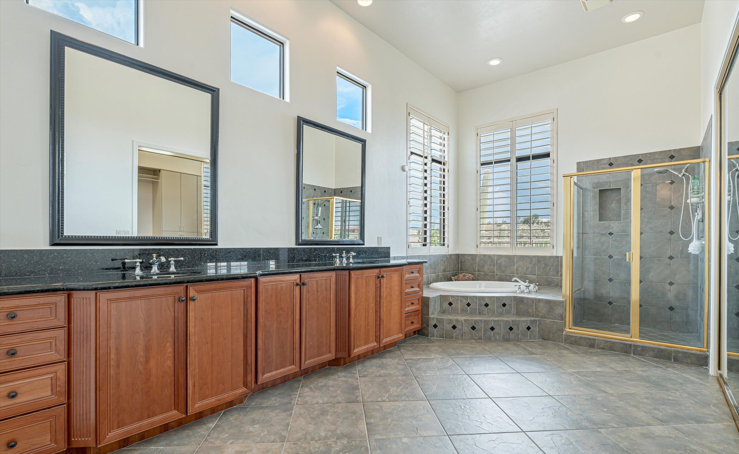  4042 N Black Rock Drive¦Tucson, AZ - 物件實景