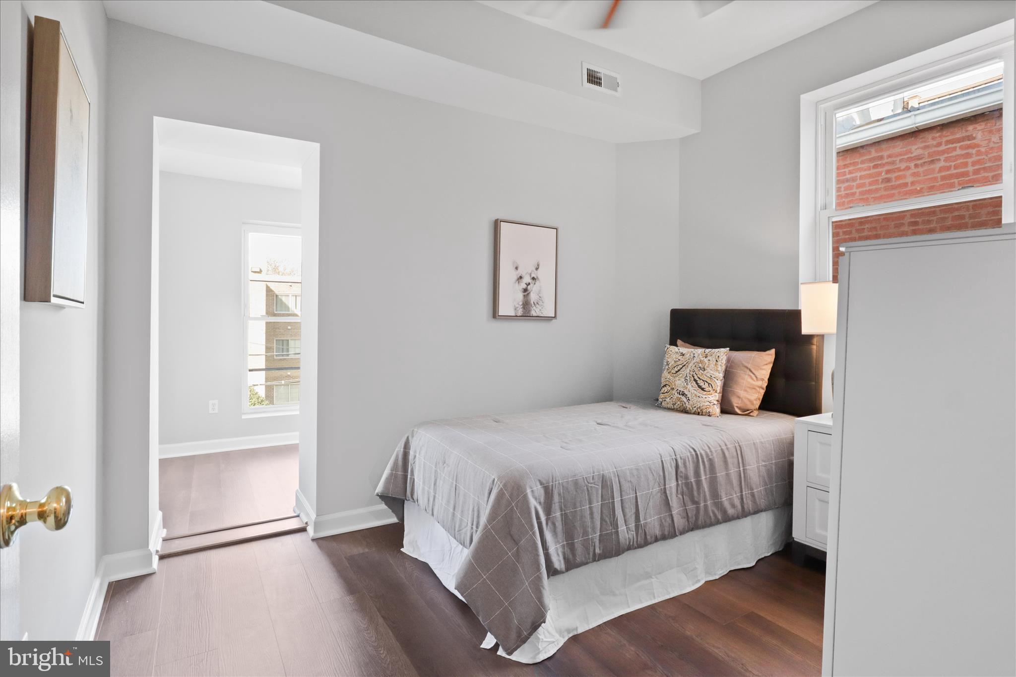 Washington, District of Columbia, 20009, United States, 4 Bedrooms Bedrooms, ,4 BathroomsBathrooms,Residential,For Sale,1986084