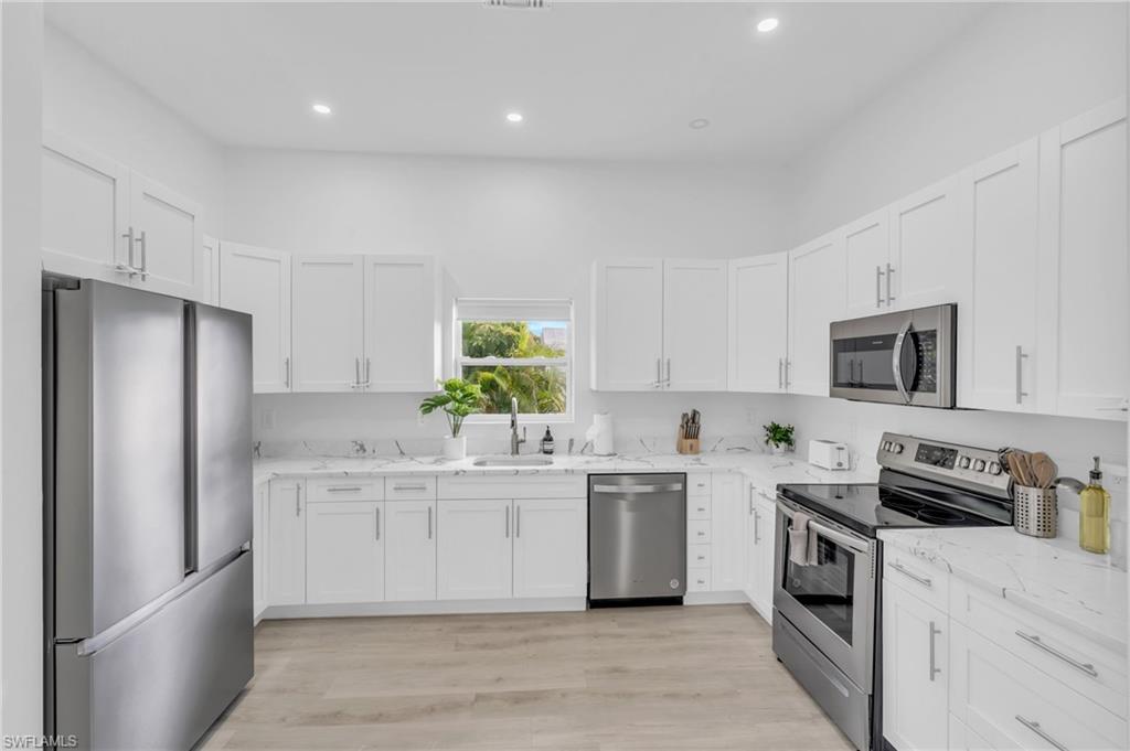 Naples, Florida, 34112, United States, 4 Bedrooms Bedrooms, ,4 BathroomsBathrooms,Residential,For Sale,1687628