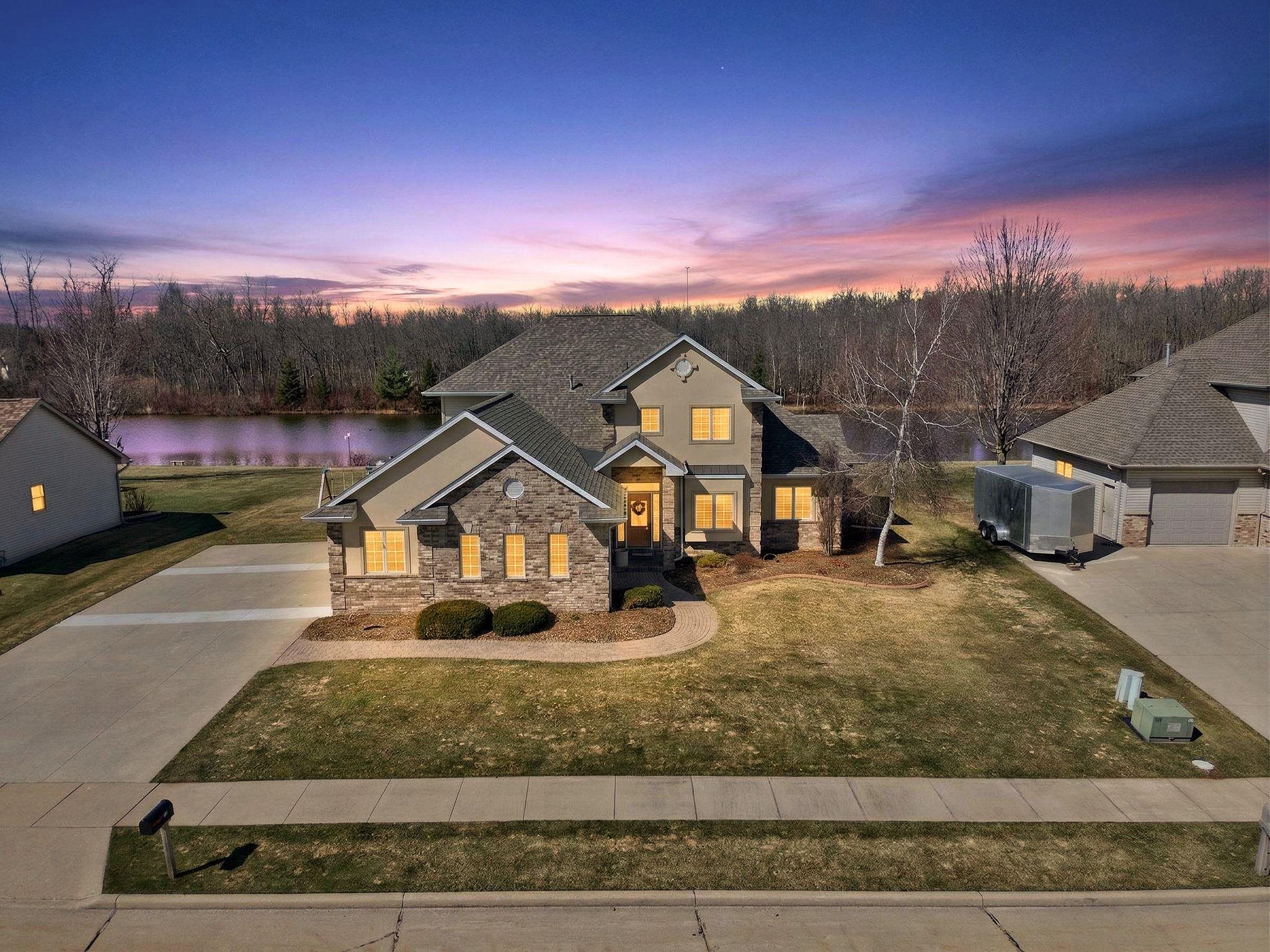 Kaukauna, Wisconsin, 54130-3934, United States, 4 Bedrooms Bedrooms, ,4 BathroomsBathrooms,Residential,For Sale,2034121