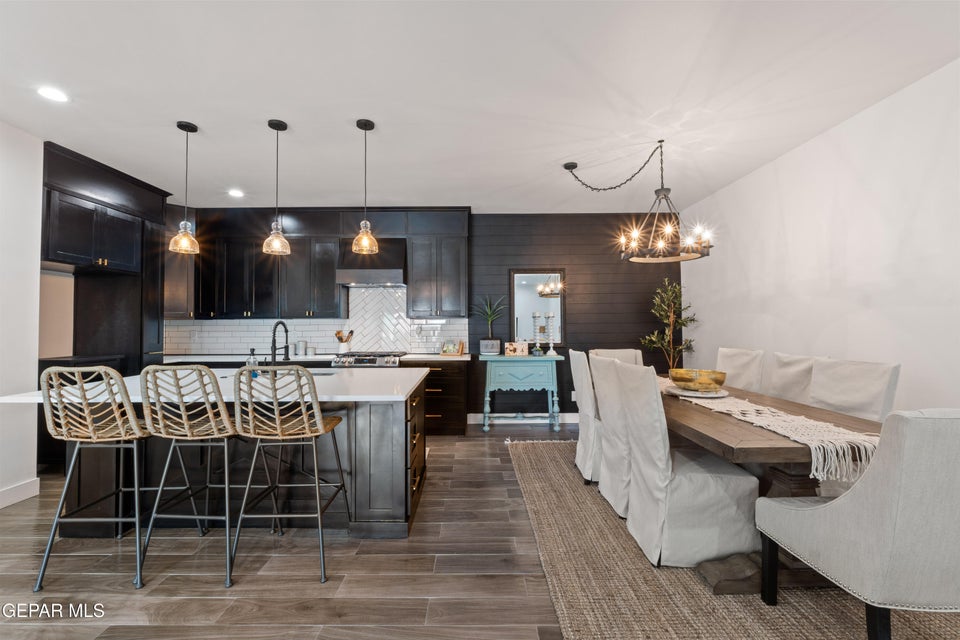 El Paso, Texas, 79936, United States, 5 Bedrooms Bedrooms, ,5 BathroomsBathrooms,Residential,For Sale,1980417