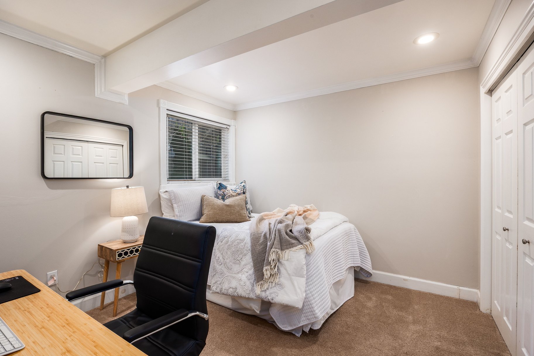  Spacious Main-Level Condo in an Exceptional Location - 物件實景