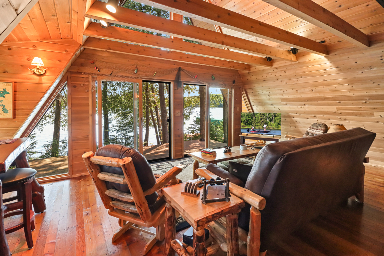 Watersmeet, Michigan, 49969, United States, 1 Bedroom Bedrooms, ,1 BathroomBathrooms,Residential,For Sale,2049424