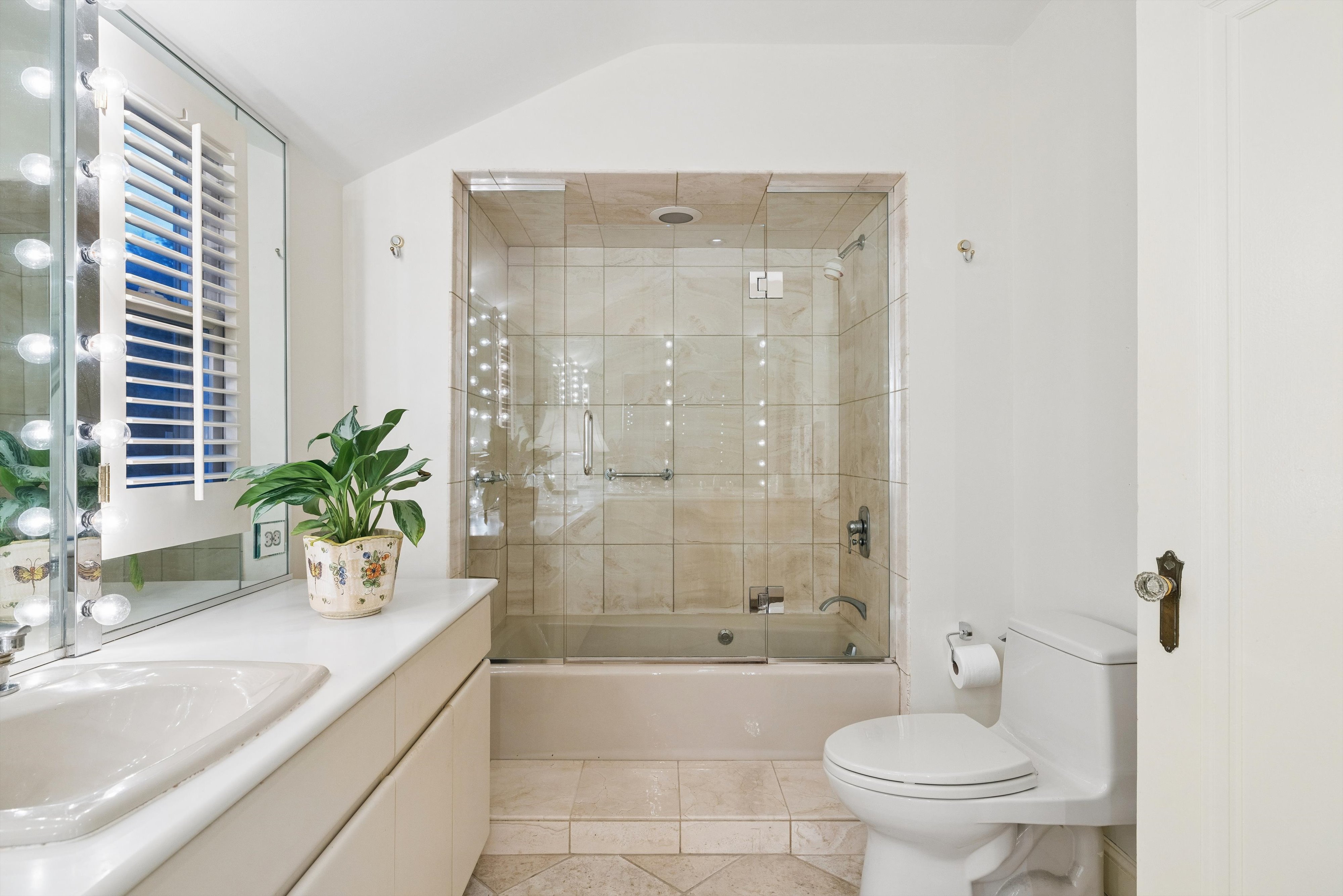  Rare Private Park Lot Near Cherry Creek with Sunroom Viking Kitchen & Spa Suite - 物件實景