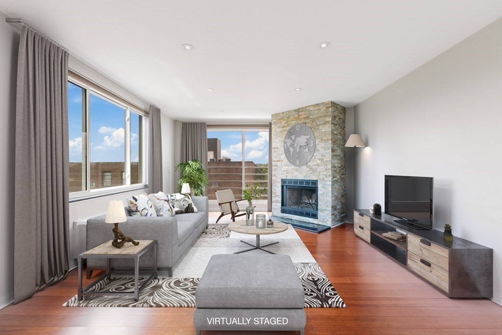 Cambridge, Massachusetts, 02139, United States, 2 Bedrooms Bedrooms, ,2 BathroomsBathrooms,Residential,For Sale,1939557