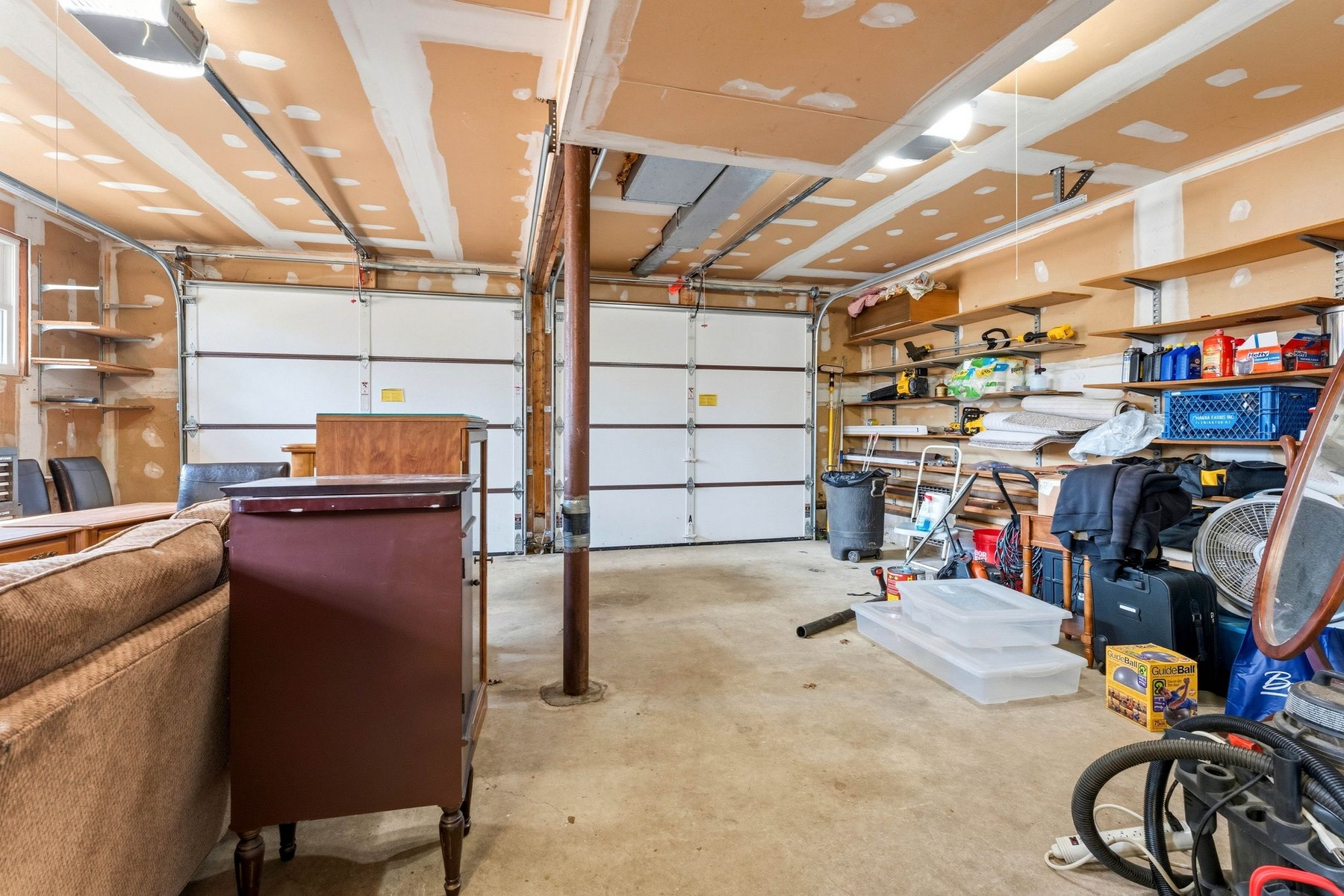  6311 Pine St - 物件實景