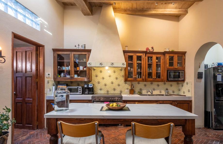 San Miguel de Allende, Guanajuato, 37893, Mexico, 5 Bedrooms Bedrooms, ,5 BathroomsBathrooms,Residential,For Sale,1991635