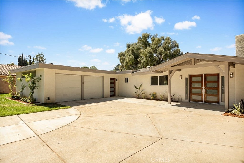 Redlands, California, 92373, United States, 4 Bedrooms Bedrooms, ,4 BathroomsBathrooms,Residential,For Sale,1900605