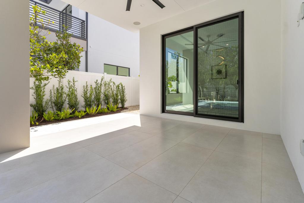 Delray Beach, Florida, 33444, United States, 4 Bedrooms Bedrooms, ,5 BathroomsBathrooms,Residential,For Sale,1974503