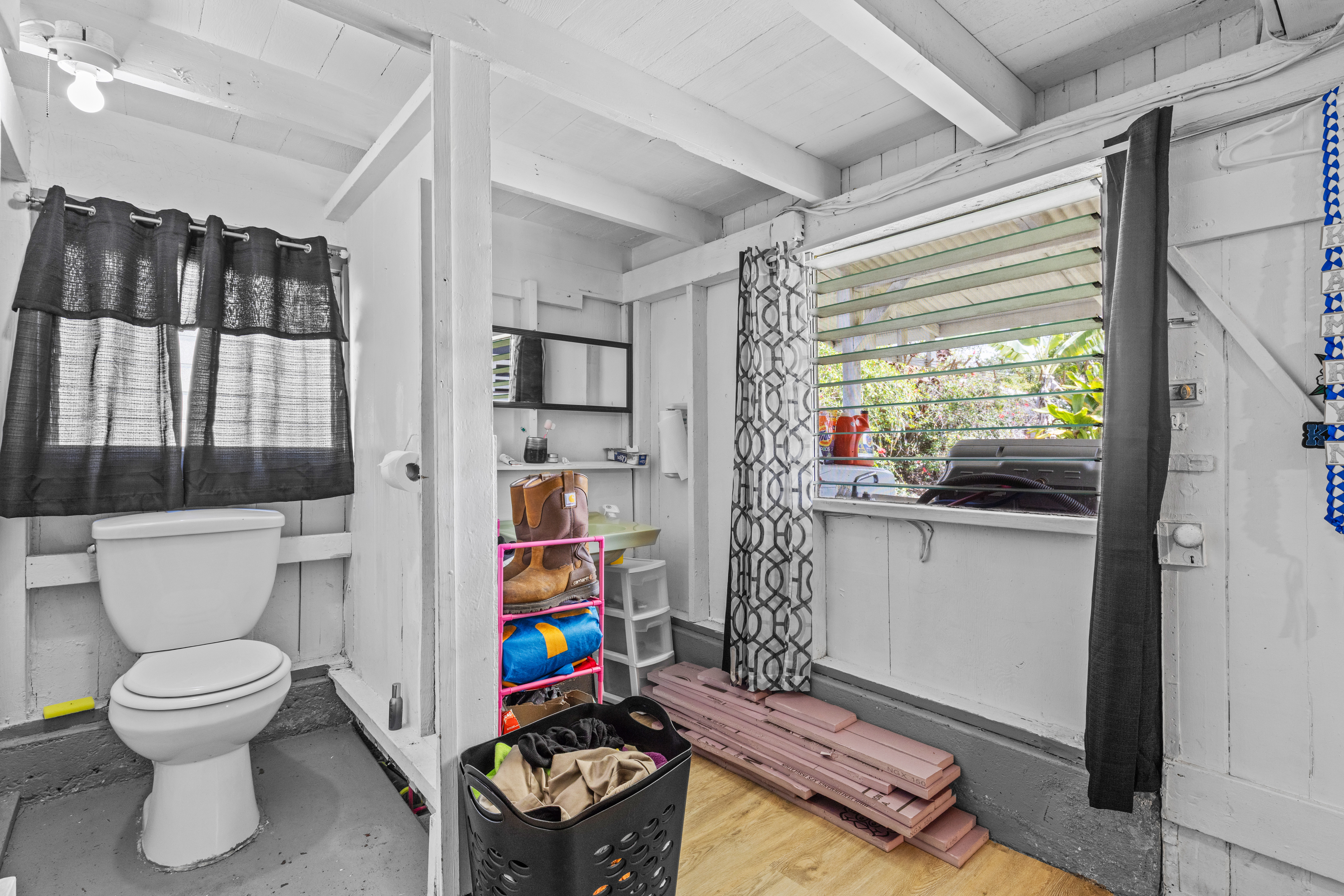 Hilo, Hawaii, 96720, United States, ,Residential,For Sale,1829133