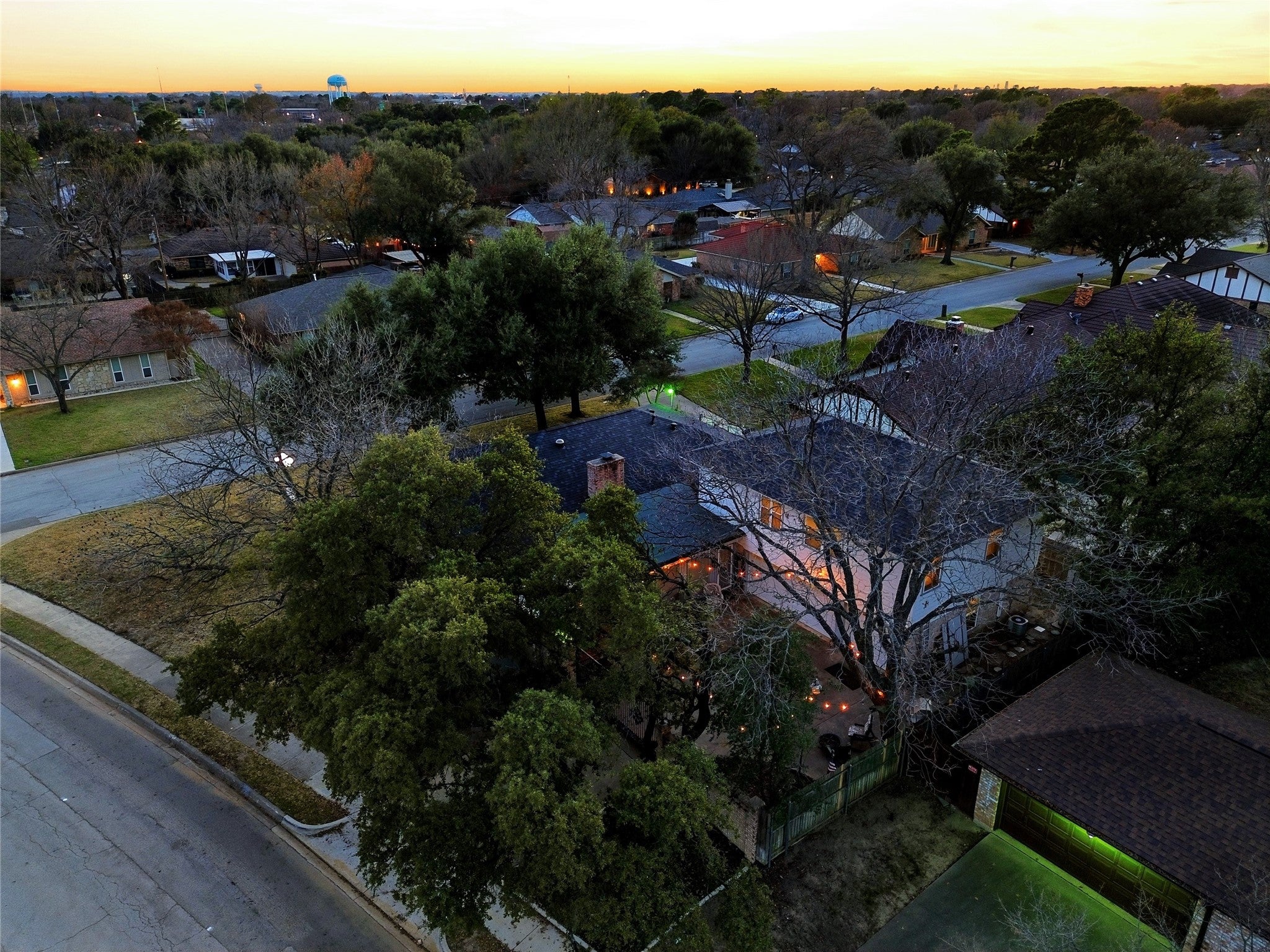Hurst, Texas, 76054, United States, 4 Bedrooms Bedrooms, ,3 BathroomsBathrooms,Residential,For Sale,2024676