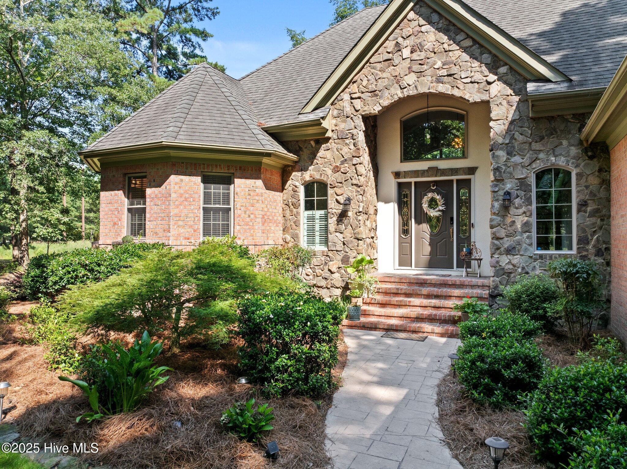 Wallace, North Carolina, 28466, United States, 4 Bedrooms Bedrooms, ,4 BathroomsBathrooms,Residential,For Sale,1930651