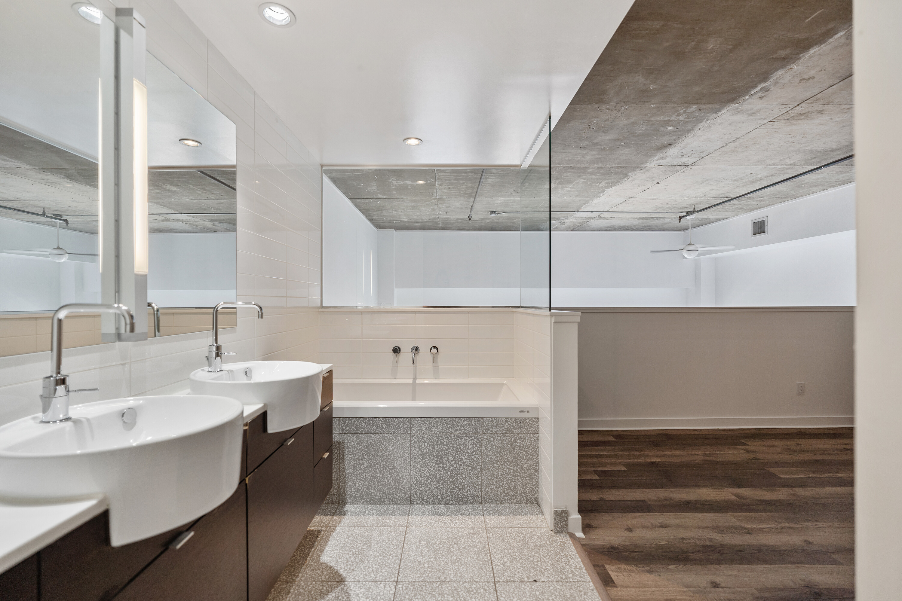  Bright Airy Condo - 物件實景