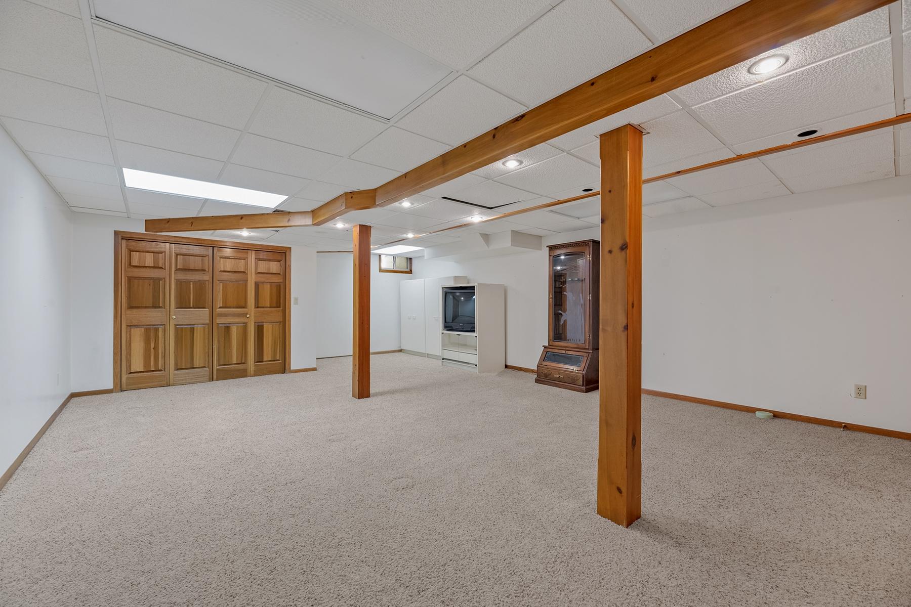 Manitowish Waters, Wisconsin, 54545, United States, 4 Bedrooms Bedrooms, ,3 BathroomsBathrooms,Residential,For Sale,1974750