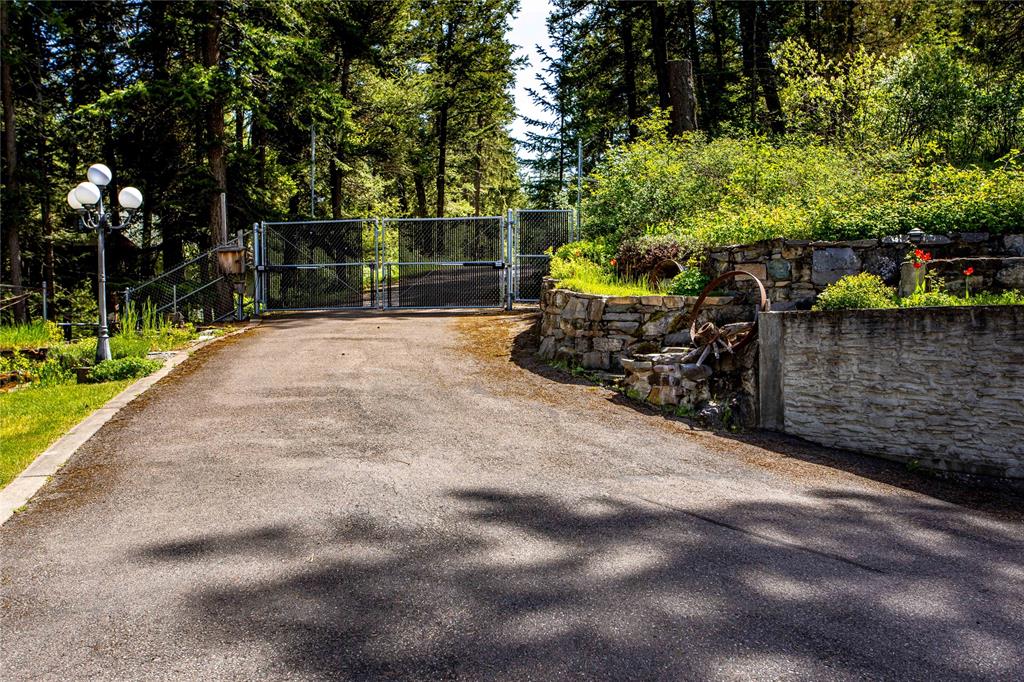 Polson, Montana, 59860, United States, 4 Bedrooms Bedrooms, ,4 BathroomsBathrooms,Residential,For Sale,1984394