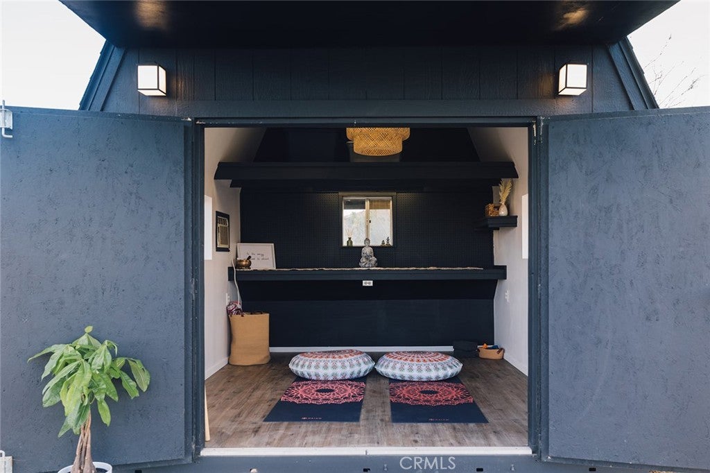 Yucca Valley, California, 92284, United States, 3 Bedrooms Bedrooms, ,2 BathroomsBathrooms,Residential,For Sale,1981322