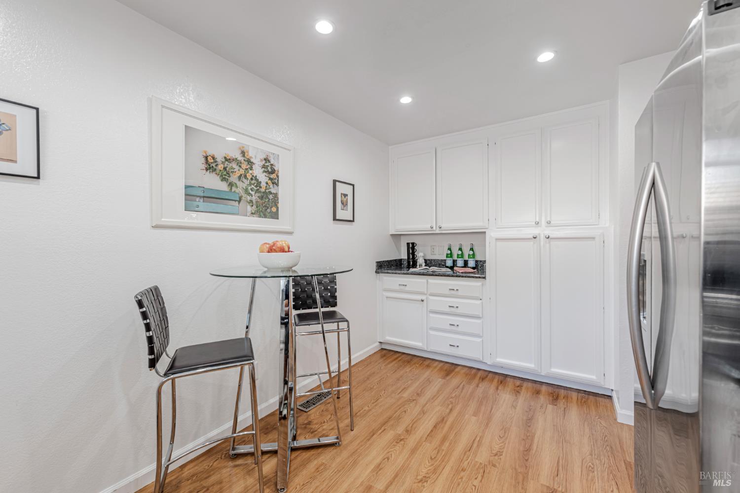 Novato, California, 94945, United States, 3 Bedrooms Bedrooms, ,3 BathroomsBathrooms,Residential,For Sale,1867220