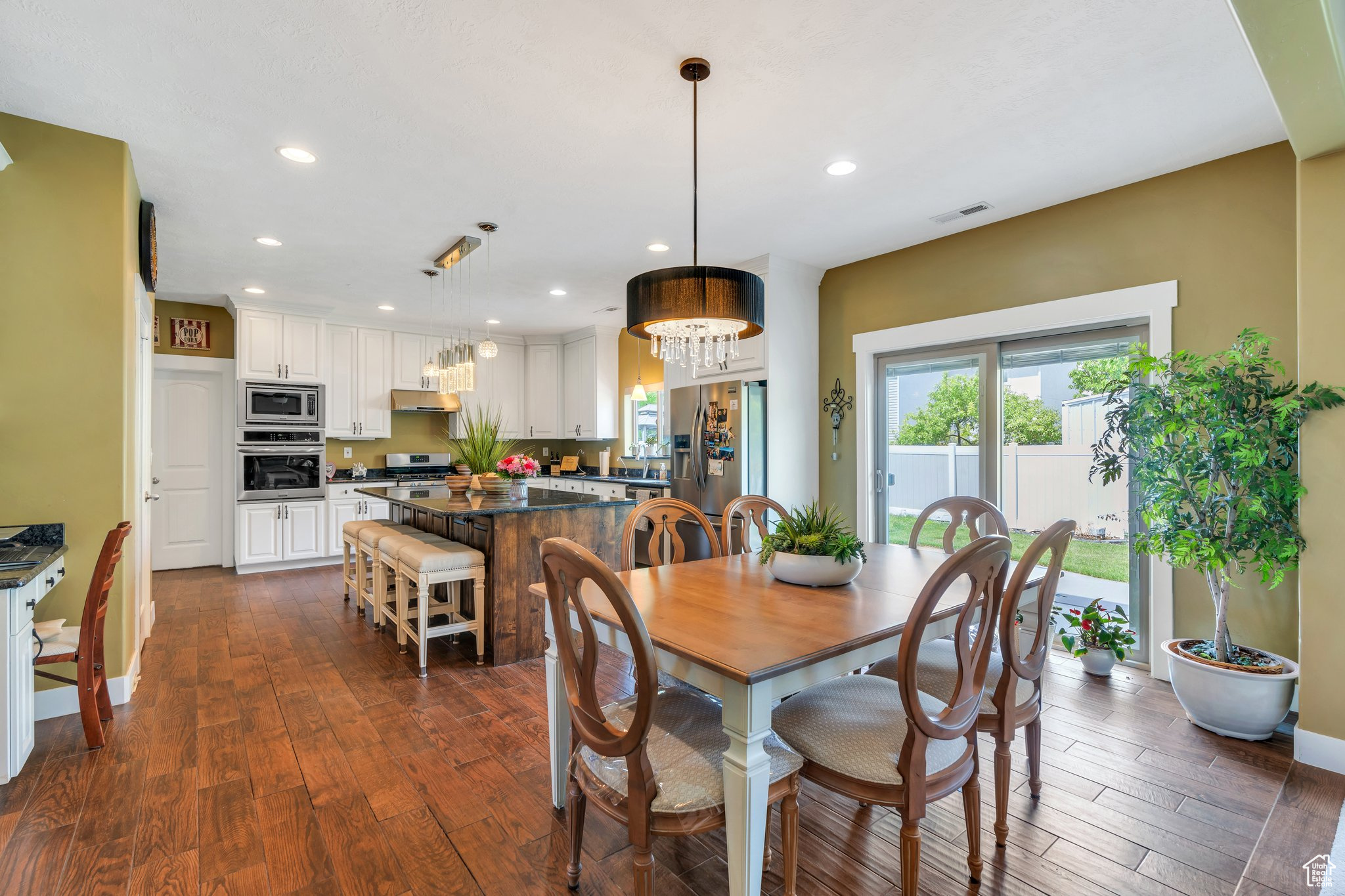 Springville, Utah, 84663, United States, 5 Bedrooms Bedrooms, ,5 BathroomsBathrooms,Residential,For Sale,1829365