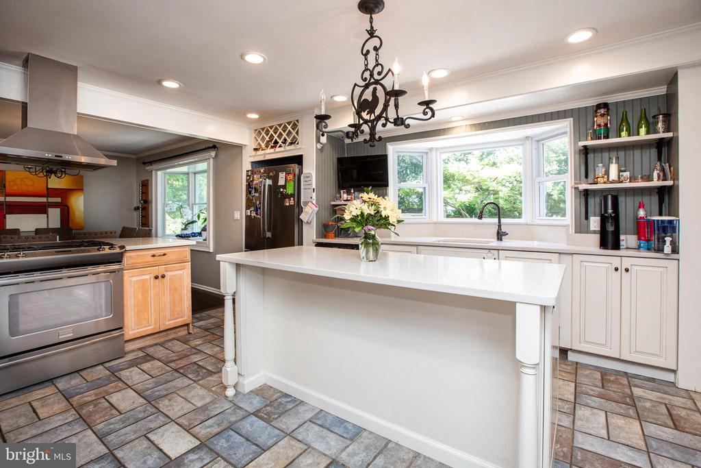 Hightstown, New Jersey, 08520, United States, 5 Bedrooms Bedrooms, ,4 BathroomsBathrooms,Residential,For Sale,1928581