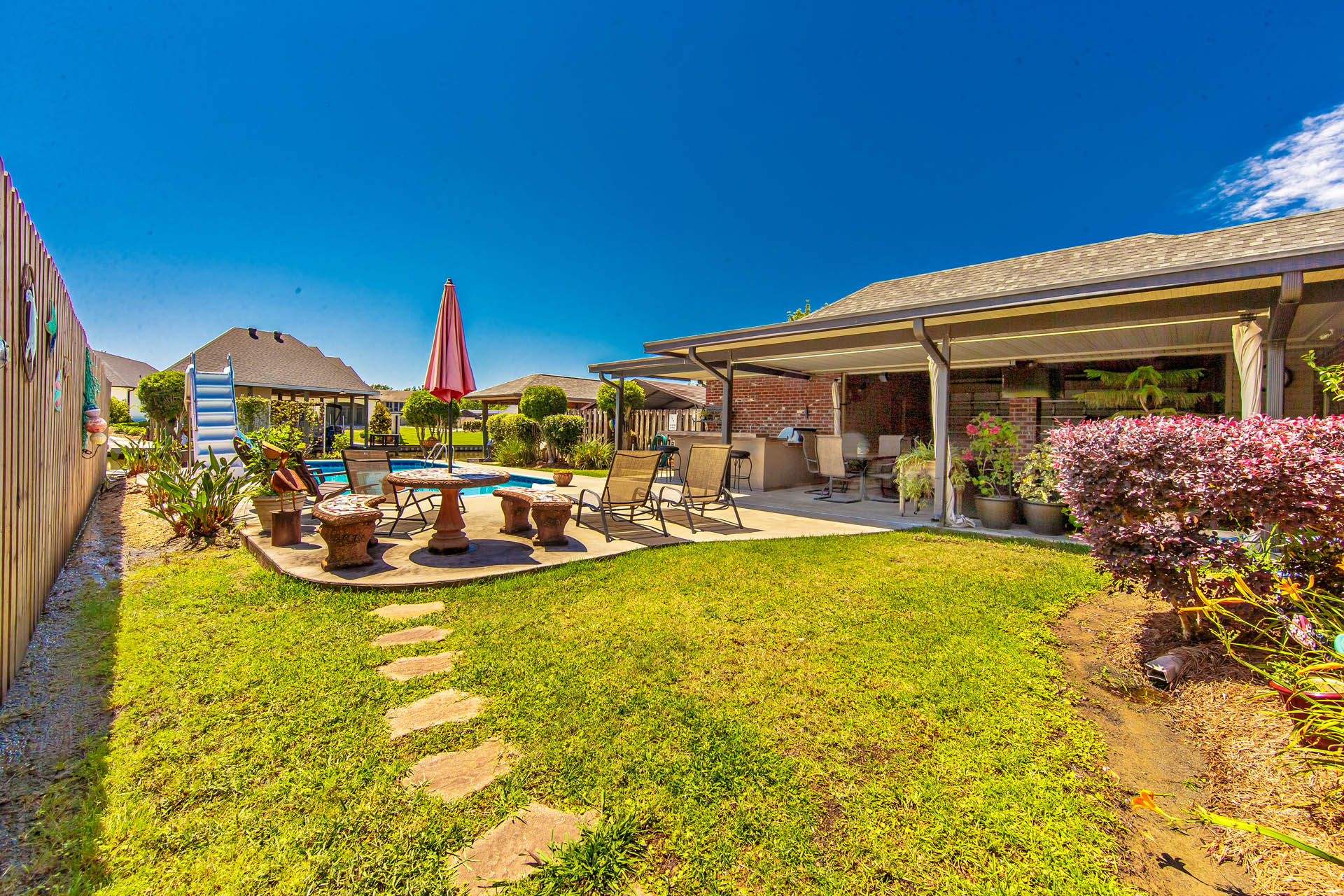 Houma, Louisiana, 70360, United States, 3 Bedrooms Bedrooms, ,4 BathroomsBathrooms,Residential,For Sale,1794394