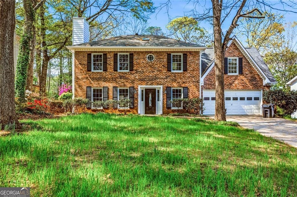 Vicksburg Dr, Lawrenceville, GA 30044