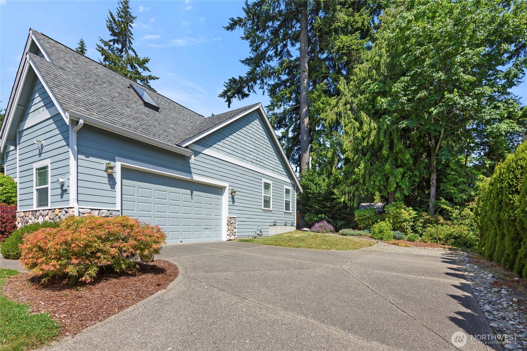 Bremerton, Washington, 98311, United States, 3 Bedrooms Bedrooms, ,1 BathroomBathrooms,Residential,For Sale,1848979