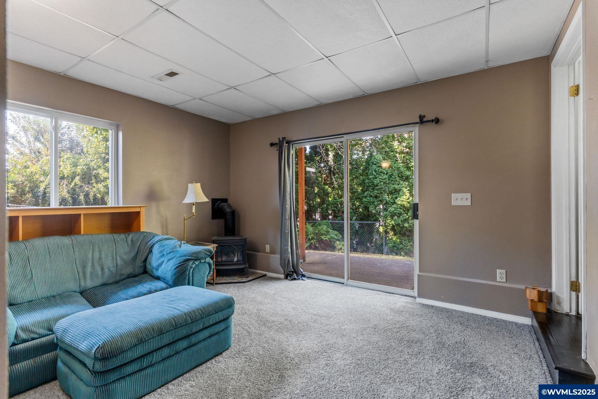 Salem, Oregon, 97306, United States, 5 Bedrooms Bedrooms, ,3 BathroomsBathrooms,Residential,For Sale,1699084