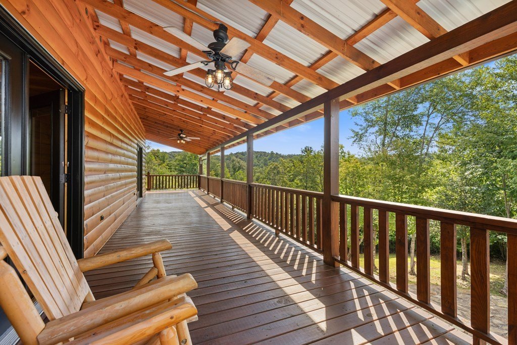 Murphy, North Carolina, 28906, United States, 4 Bedrooms Bedrooms, ,3 BathroomsBathrooms,Residential,For Sale,1905672