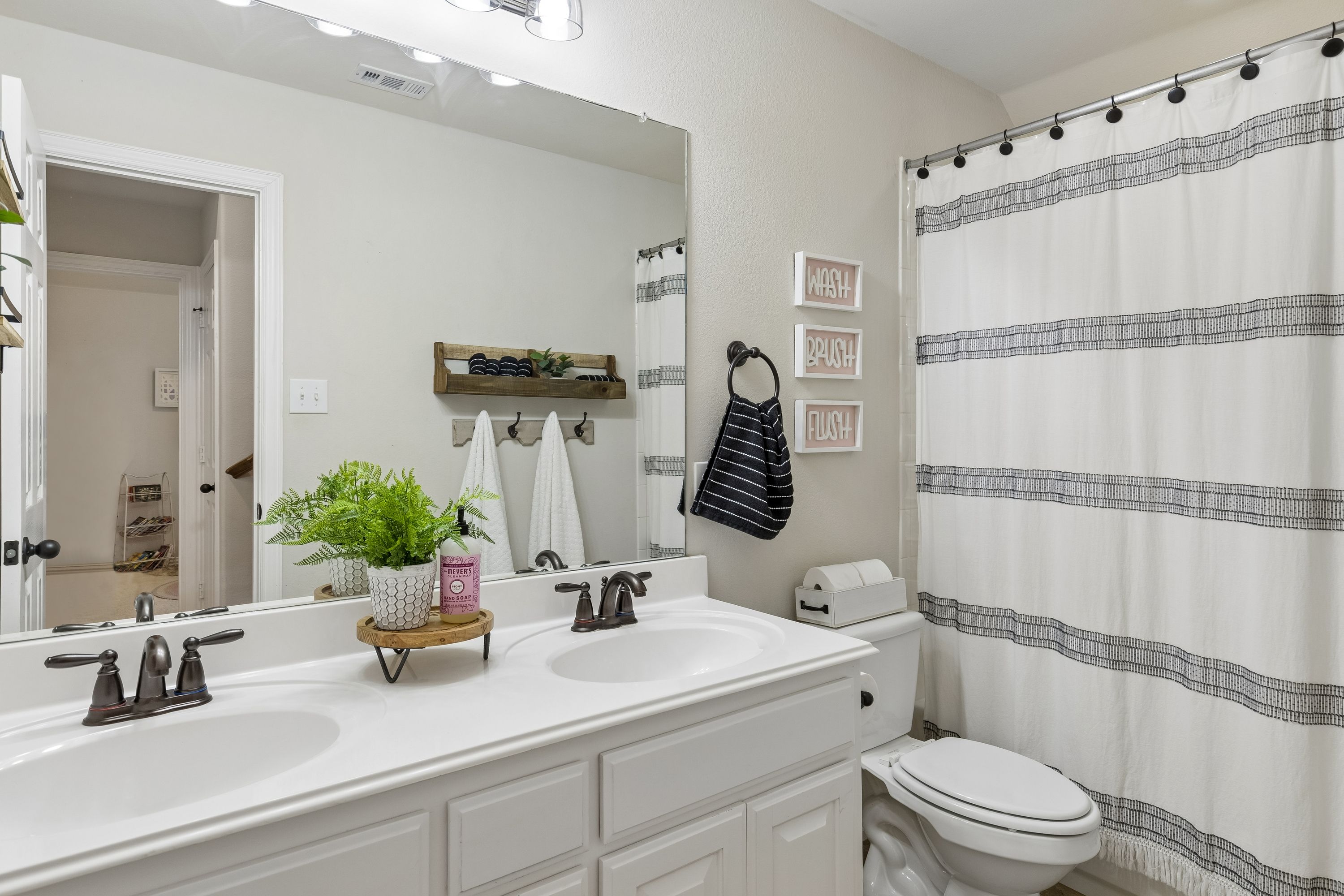  A Home That Connects You to Trail, Nature, and Everyday Ease - 物件實景