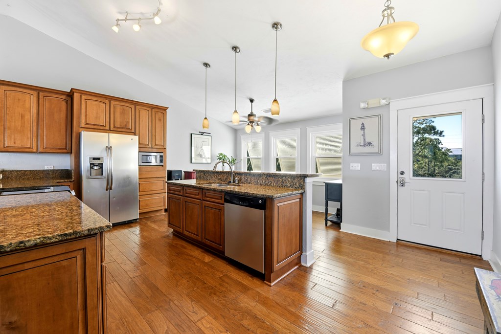 St. George Island, Florida, 32328, United States, 4 Bedrooms Bedrooms, ,2 BathroomsBathrooms,Residential,For Sale,2005204