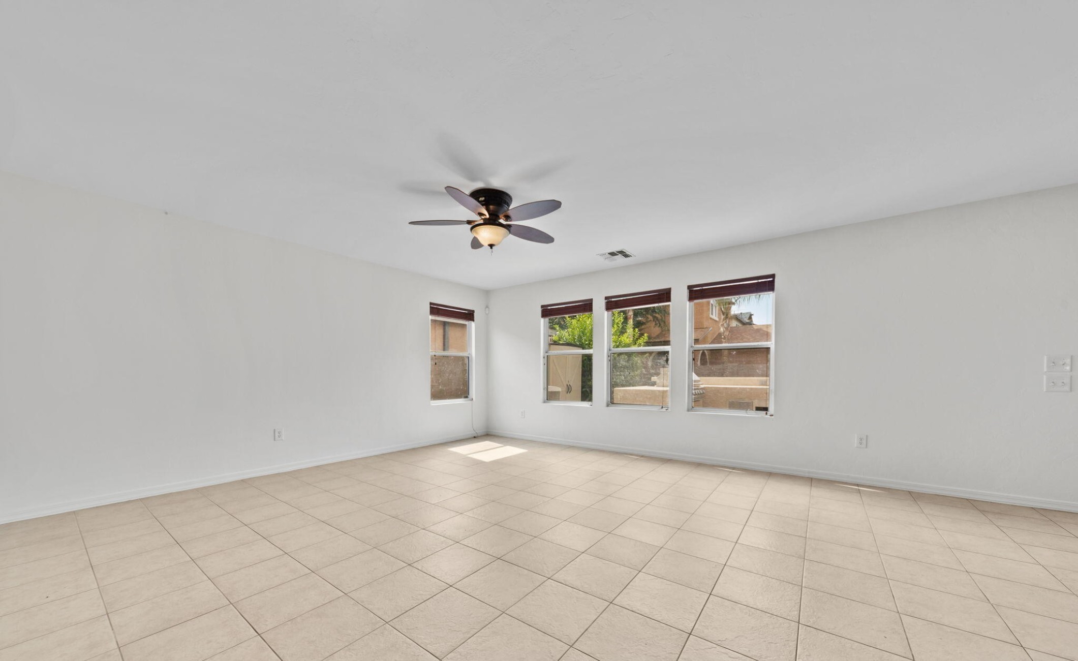 2779 W Greenstreak Drive  Tucson, AZ - 物件實景