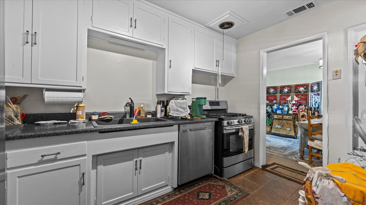 Loma Linda, California, 92354, United States, 3 Bedrooms Bedrooms, ,2 BathroomsBathrooms,Residential,For Sale,1974823