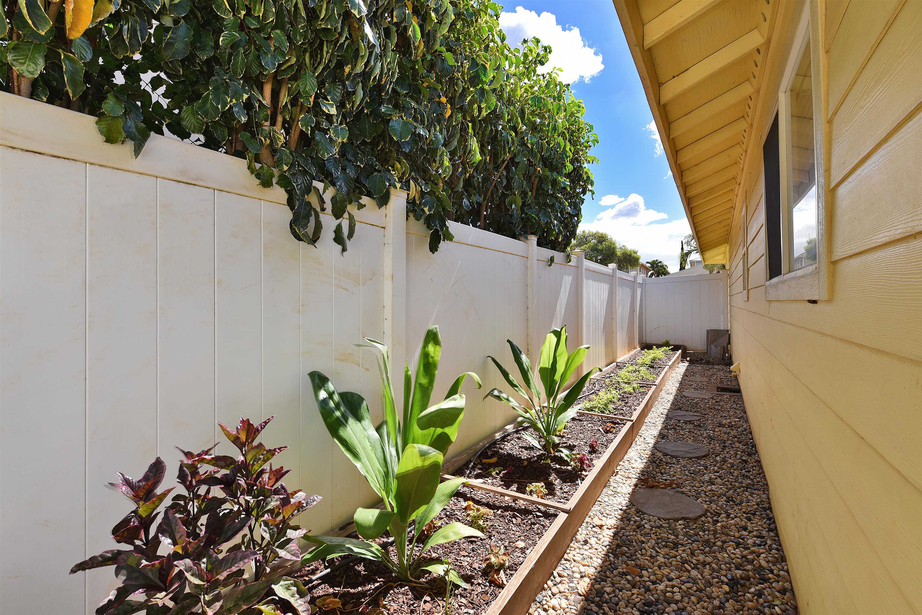 Kihei, Hawaii, 96753, United States, 3 Bedrooms Bedrooms, ,2 BathroomsBathrooms,Residential,For Sale,1896219