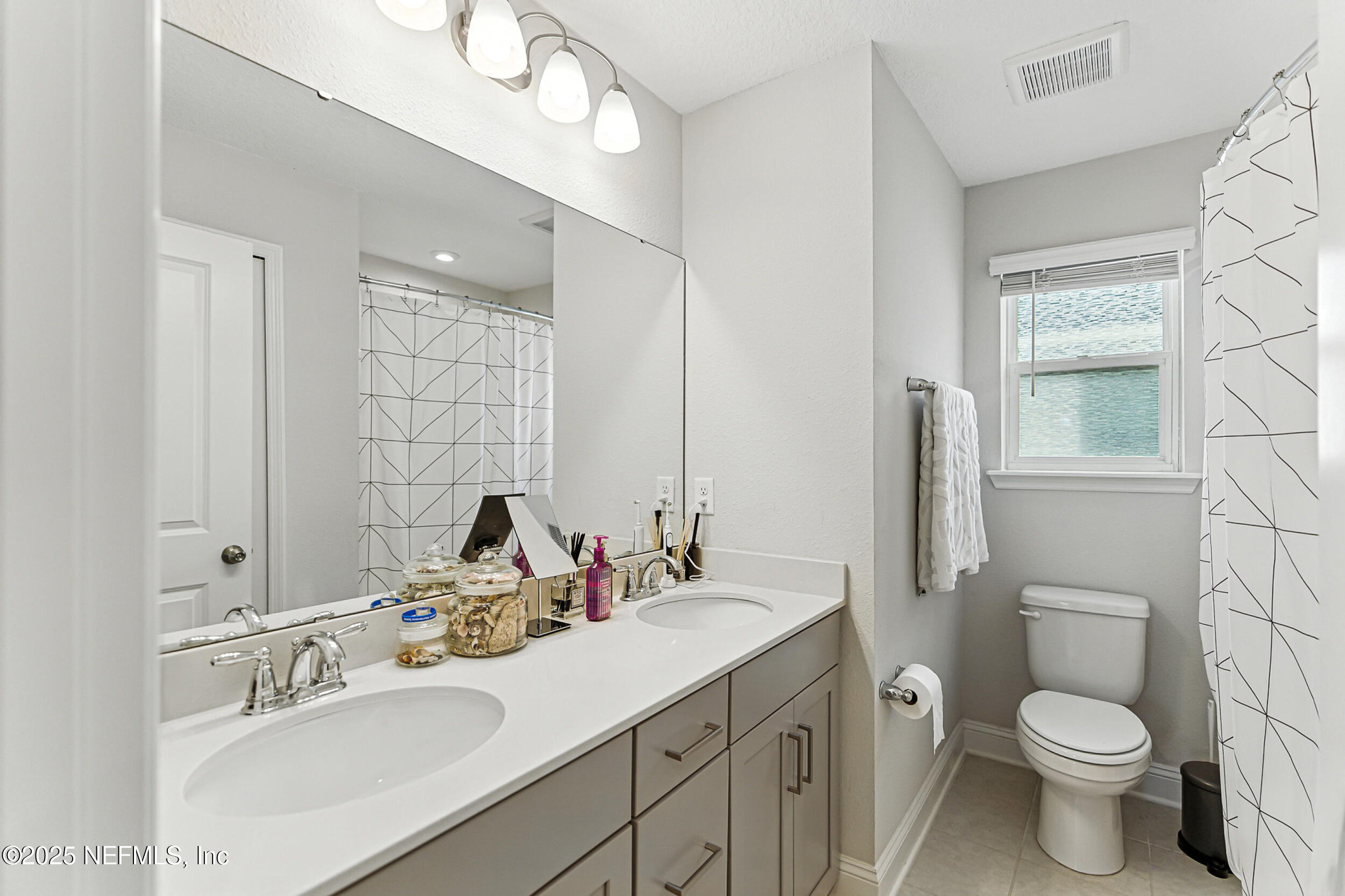 St. Johns, Florida, 32259, United States, 5 Bedrooms Bedrooms, ,3 BathroomsBathrooms,Residential,For Sale,1866310