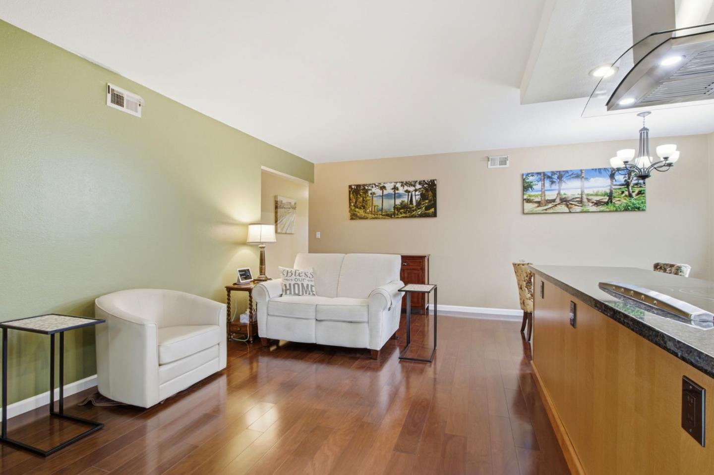 Santa Clara, California, 95051, United States, 4 Bedrooms Bedrooms, ,2 BathroomsBathrooms,Residential,For Sale,1992885