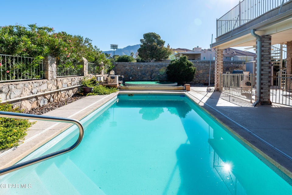 El Paso, Texas, 79912, United States, 4 Bedrooms Bedrooms, ,3 BathroomsBathrooms,Residential,For Sale,1988584