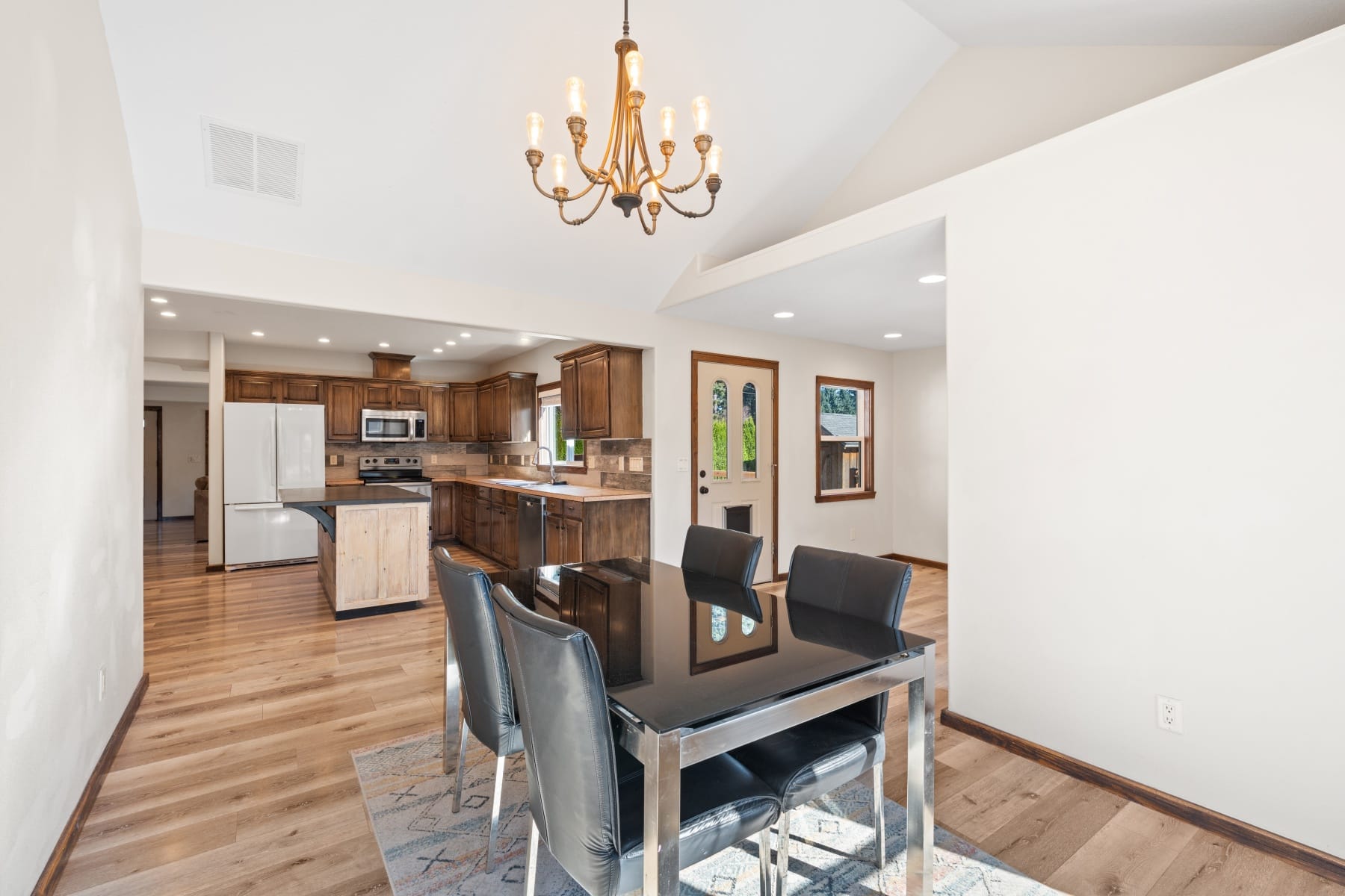  103 W HUMPHREY ST Yacolt, WA 98675 - 物件實景