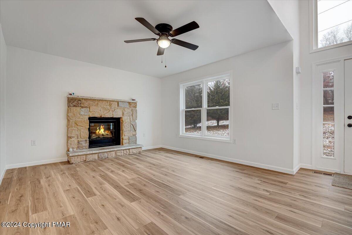 Stroudsburg, Pennsylvania, 18360, United States, 4 Bedrooms Bedrooms, ,3 BathroomsBathrooms,Residential,For Sale,1858259
