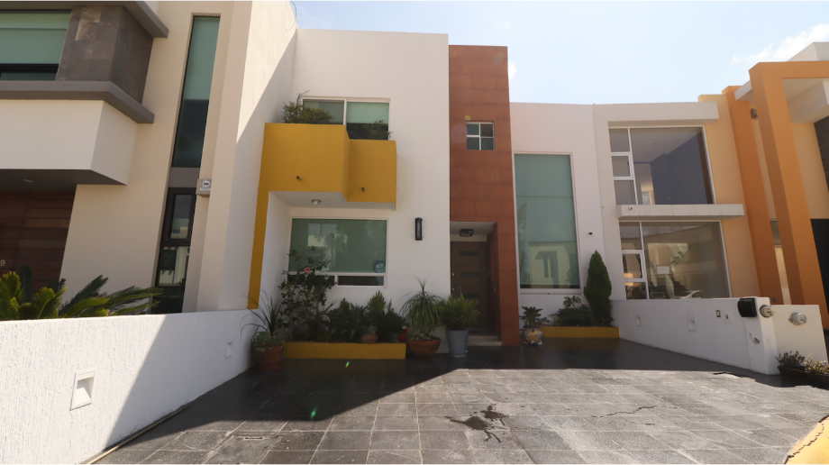 Morelia, Michoacán de Ocampo, 58350, Mexico, 3 Bedrooms Bedrooms, ,2 BathroomsBathrooms,Residential,For Sale,1994490