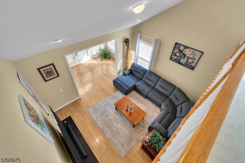 Franklin Twp., New Jersey, 08873, United States, 3 Bedrooms Bedrooms, ,3 BathroomsBathrooms,Residential,For Sale,1991014