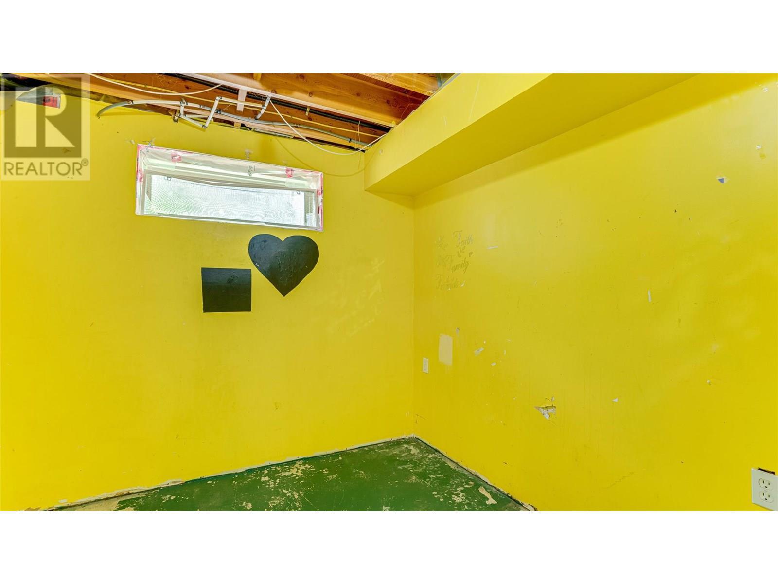 LUMBY, British Columbia, V0E 2G5, CA, 3 Bedrooms Bedrooms, ,2 BathroomsBathrooms,Residential,For Sale,1906205
