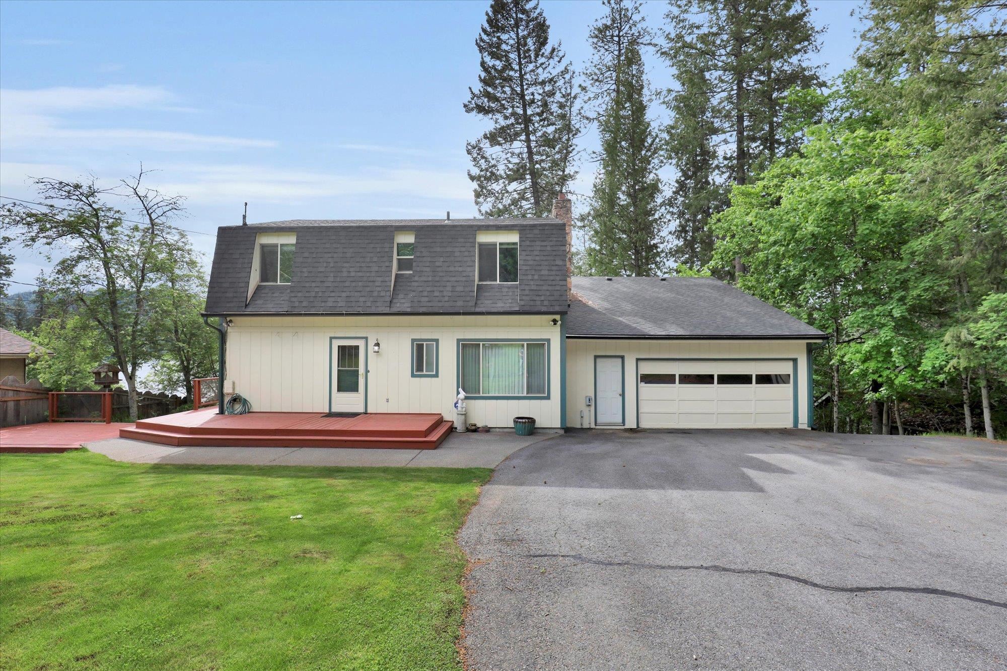 Newman Lake, Washington, 99025, United States, 4 Bedrooms Bedrooms, ,3 BathroomsBathrooms,Residential,For Sale,1929094