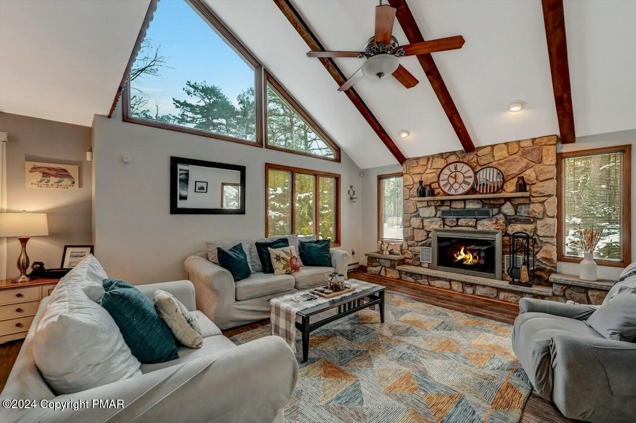 Lake Harmony, Pennsylvania, 18624, United States, 3 Bedrooms Bedrooms, ,2 BathroomsBathrooms,Residential,For Sale,1688496