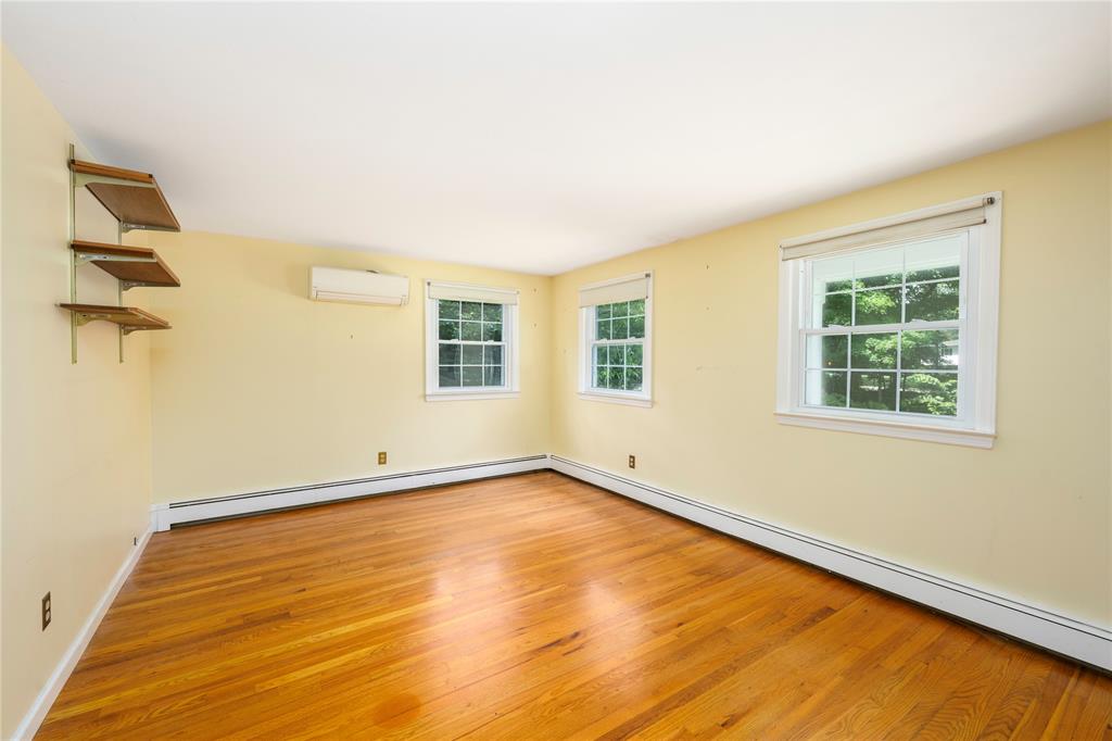 Hopewell Jct, New York, 12533, United States, 4 Bedrooms Bedrooms, ,4 BathroomsBathrooms,Residential,For Sale,1916399