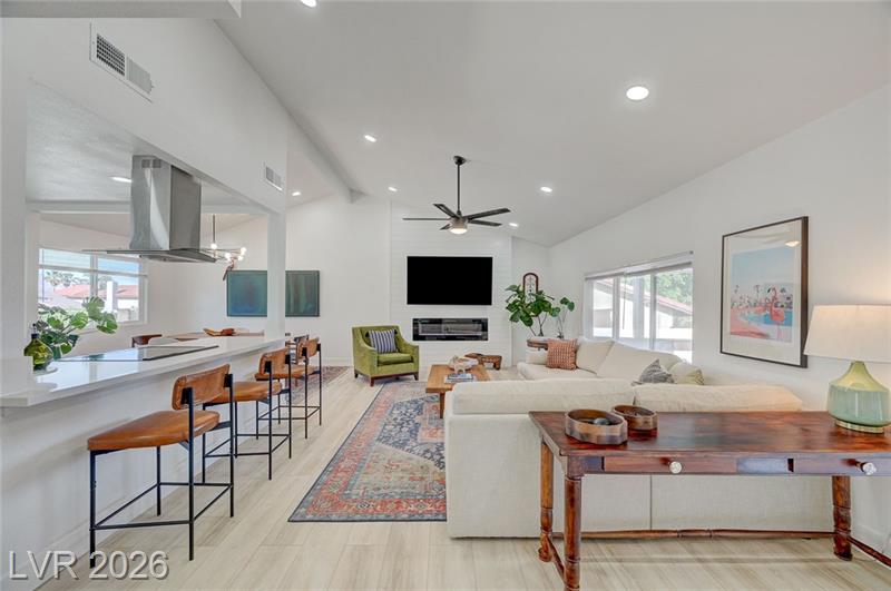 Las Vegas, Nevada, 89120, United States, 4 Bedrooms Bedrooms, ,3 BathroomsBathrooms,Residential,For Sale,2047975