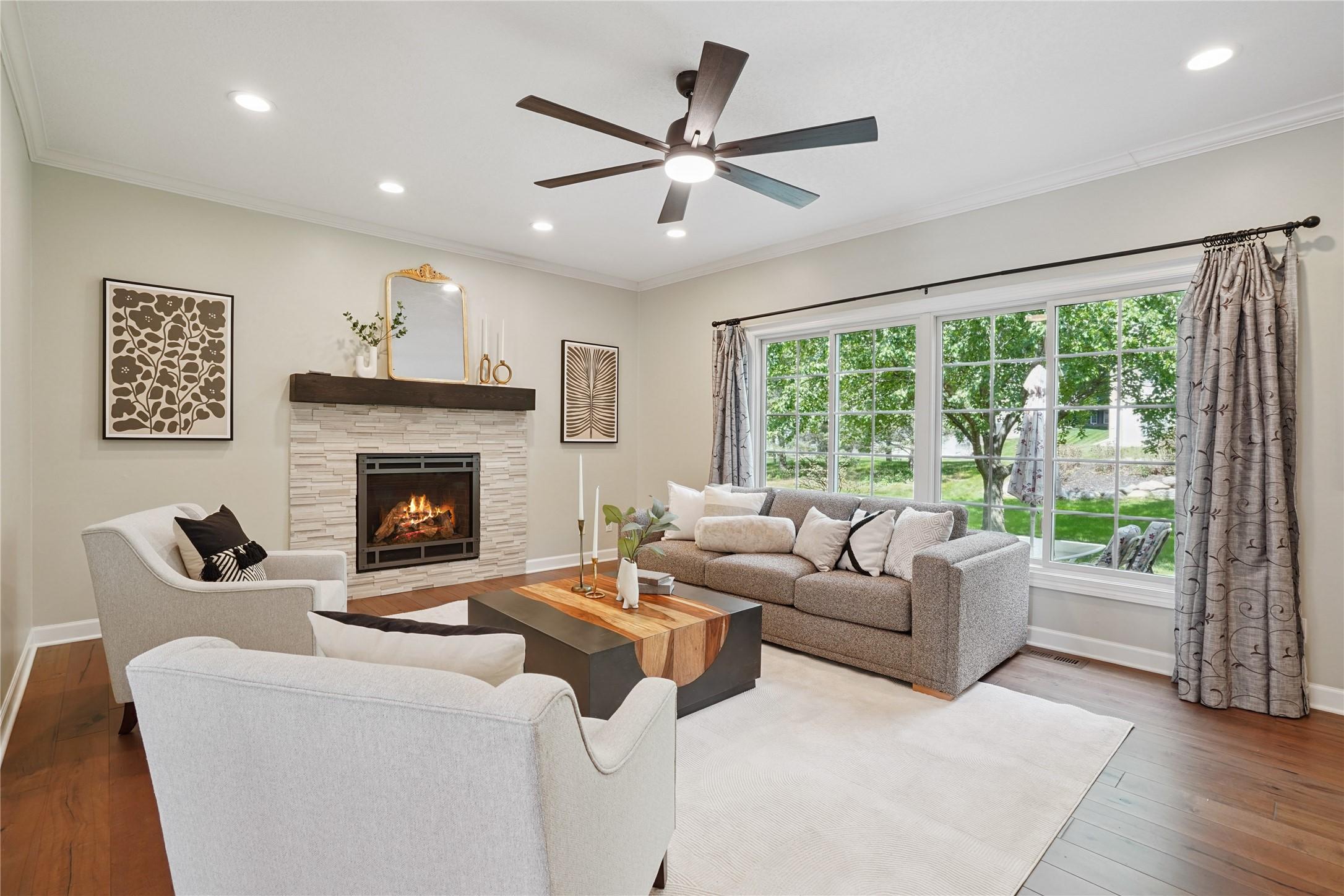 West Des Moines, Iowa, 50265, United States, 4 Bedrooms Bedrooms, ,5 BathroomsBathrooms,Residential,For Sale,1931268