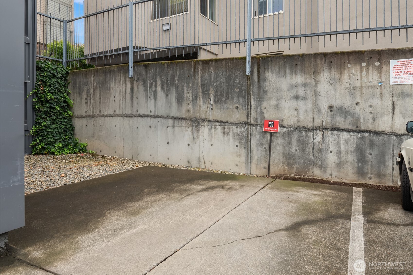 Seattle, Washington, 98102, United States, 2 Bedrooms Bedrooms, ,2 BathroomsBathrooms,Residential,For Sale,2001623