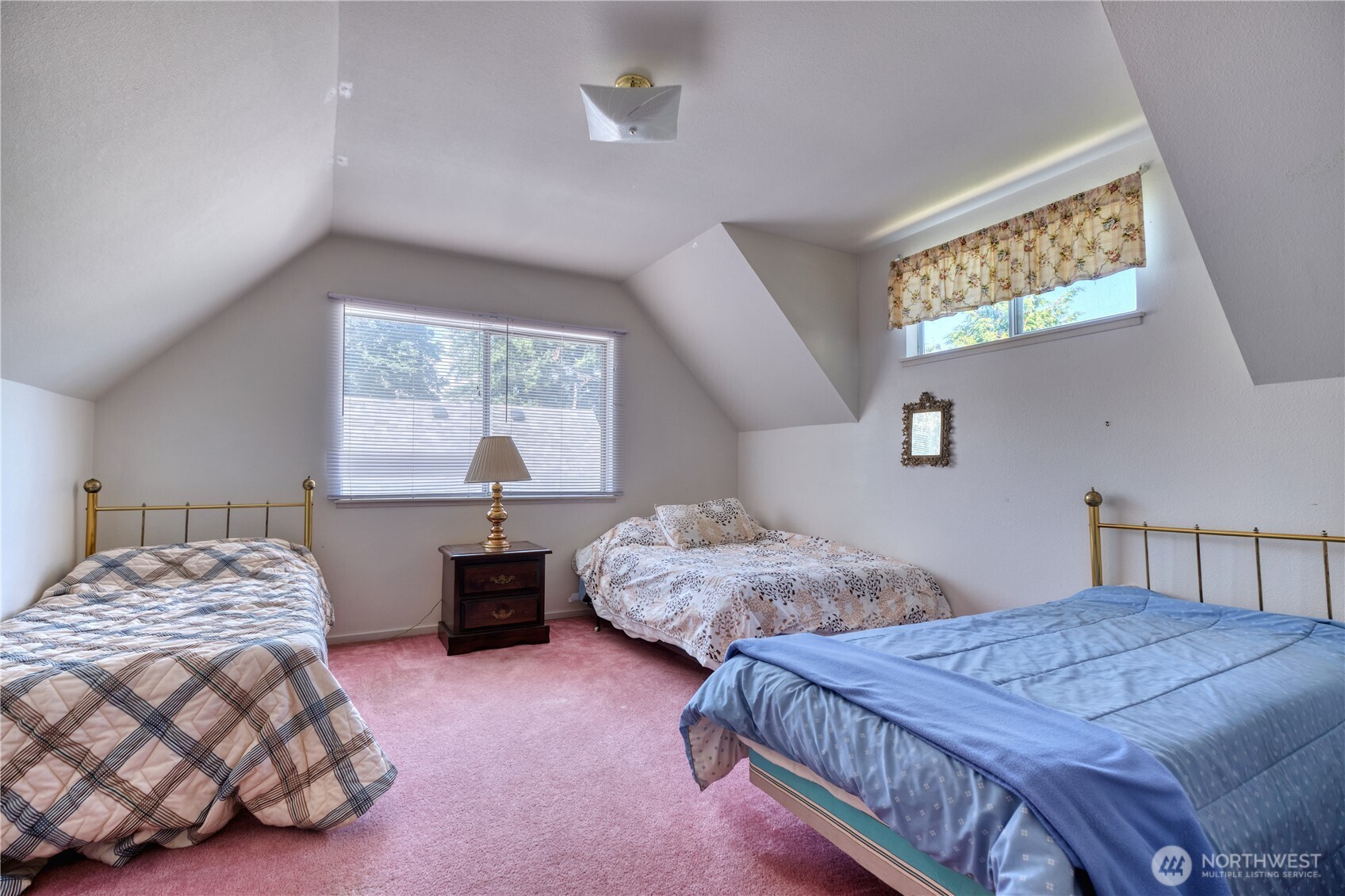 Point Roberts, Washington, 98281, United States, 3 Bedrooms Bedrooms, ,2 BathroomsBathrooms,Residential,For Sale,1913375